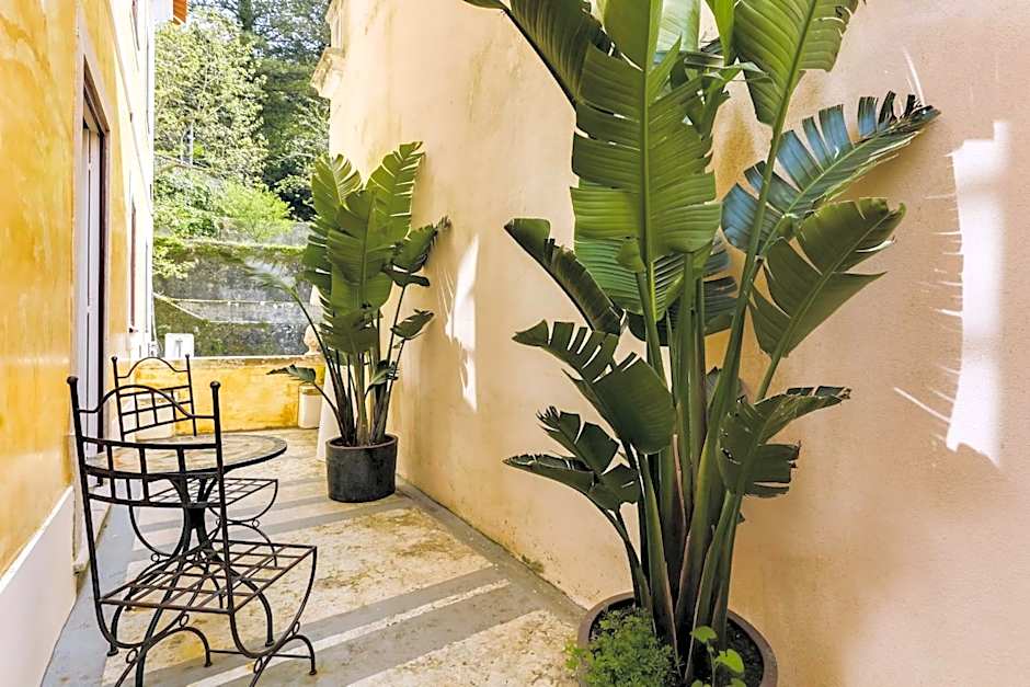 LUXa Charm House by LovelyStay