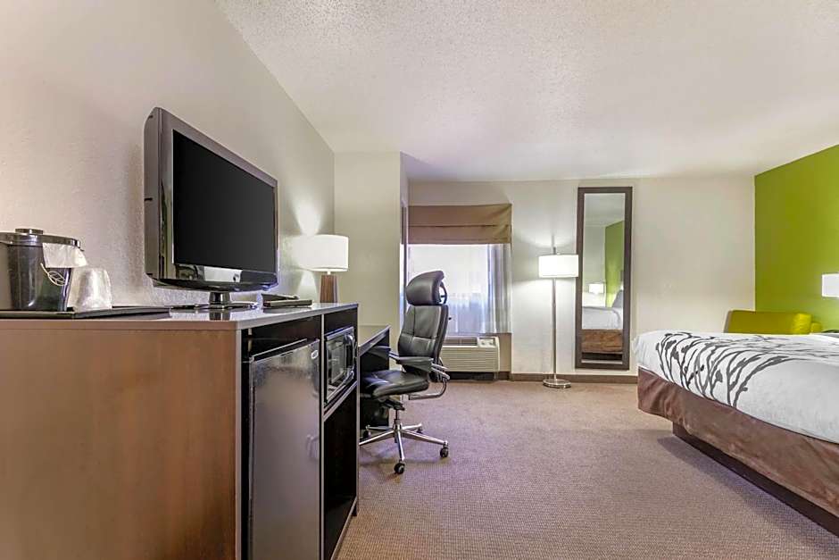 Sleep Inn & Suites Near Sports World Blvd.