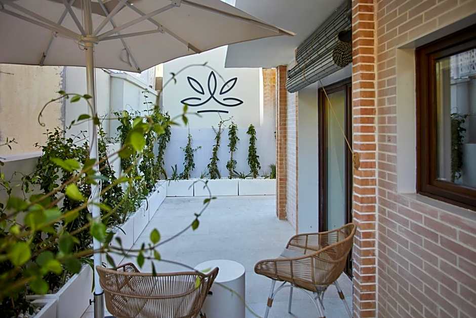 Belle Marivent Mediterranean Petit Hotel