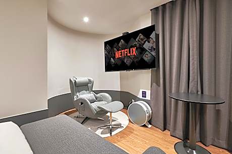 Just Stay Hotel Asan City Hall Branch