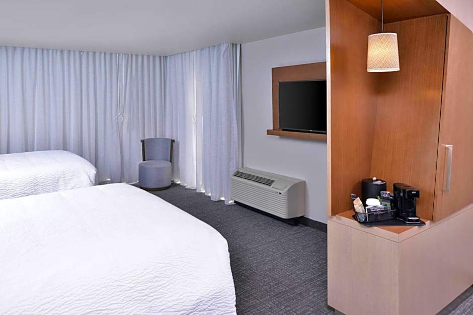 Courtyard by Marriott Columbus Grove City
