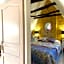 La Clef des Songes - Maison d'Hôtes au Calme, au Coeur de Sarlat, 2 minutes à pied de la Cité Médiévale - Climatisation - Petits Déjeuners fait Maison - Parking gratuit - Option Spa et Massages - Piscine de Saison à 400m