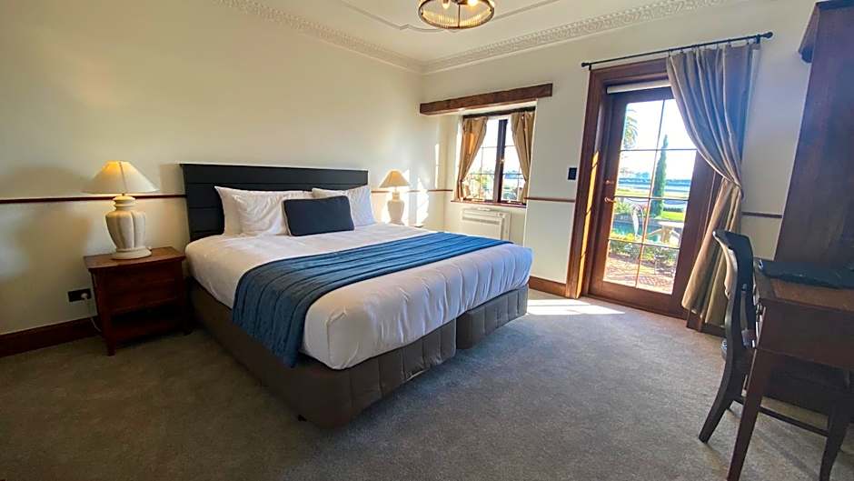 Grand Arden Monaco Nelson