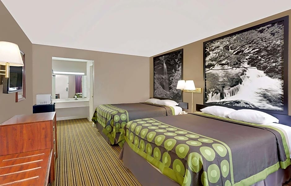 Super 8 by Wyndham Athens