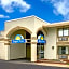 Days Inn by Wyndham Bloomington West