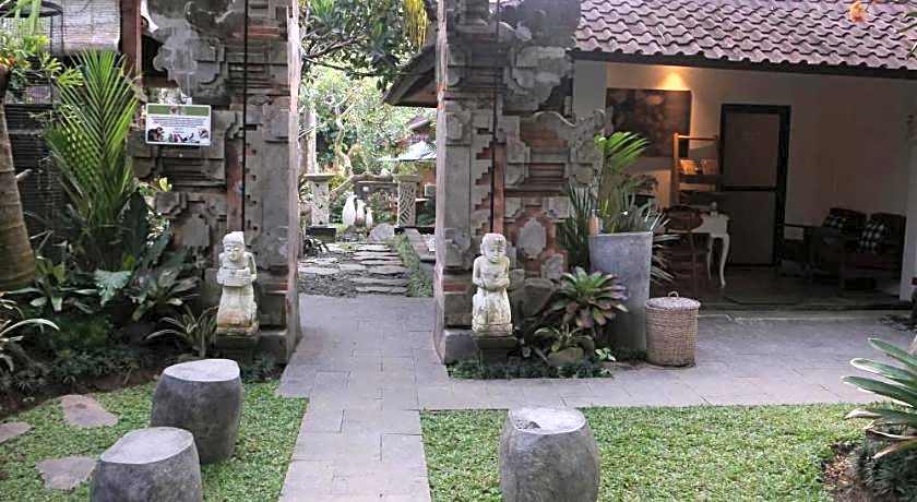 Liyer Spirit House                                                                              