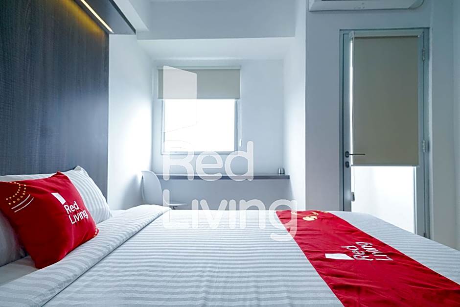 RedLiving Apartemen Gunung Putri Square - Sansan Room