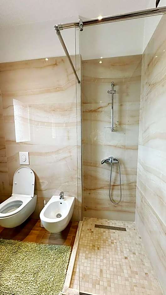 Aurelis Hotel