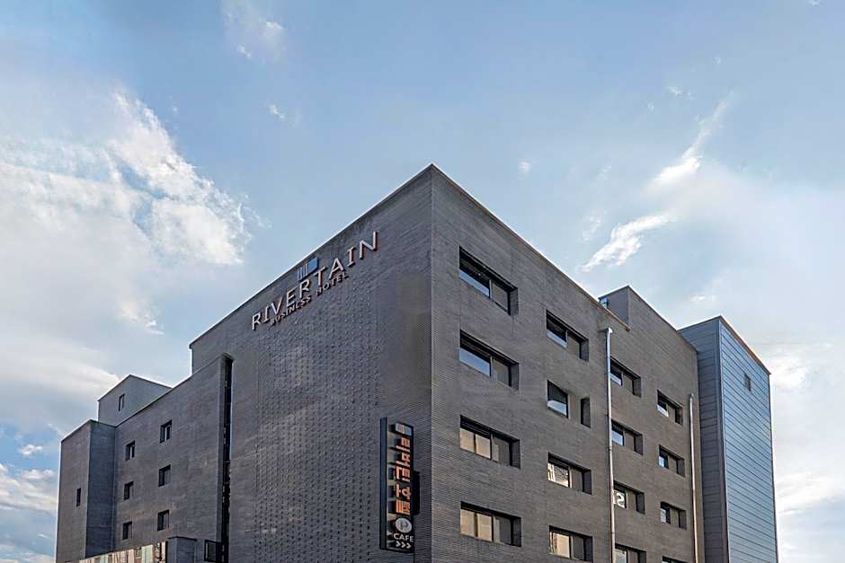 Rivertain Hotel Gyeongju