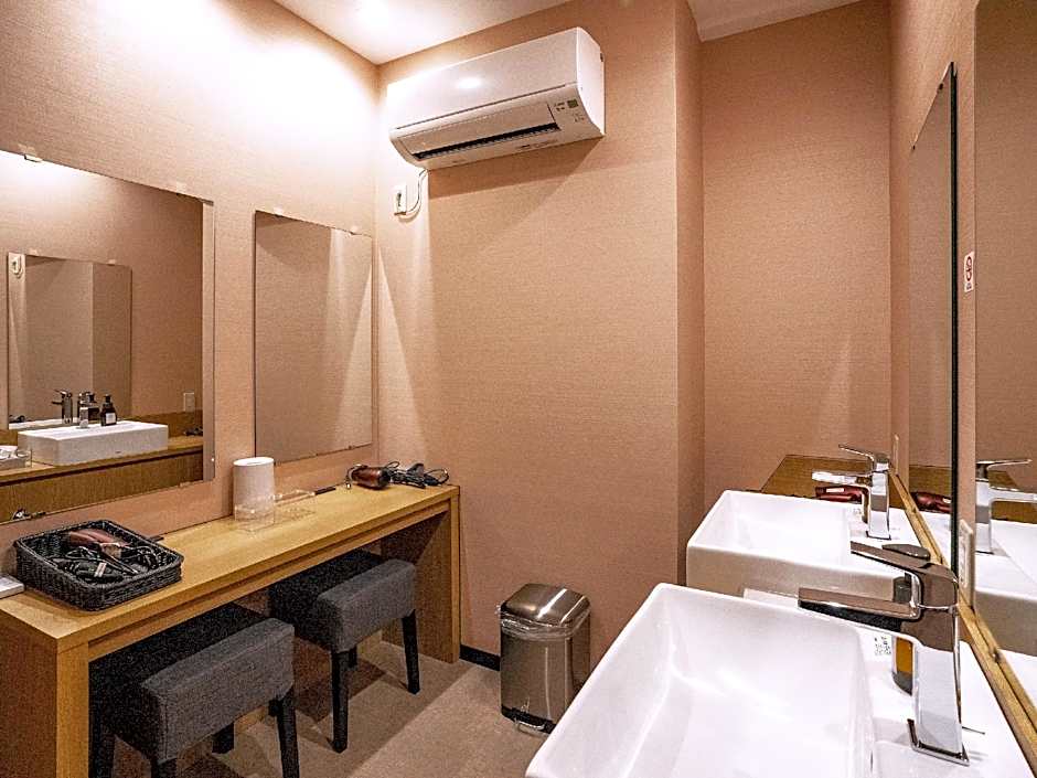 R9 Hostel Tochigi Ekimae - Male Only