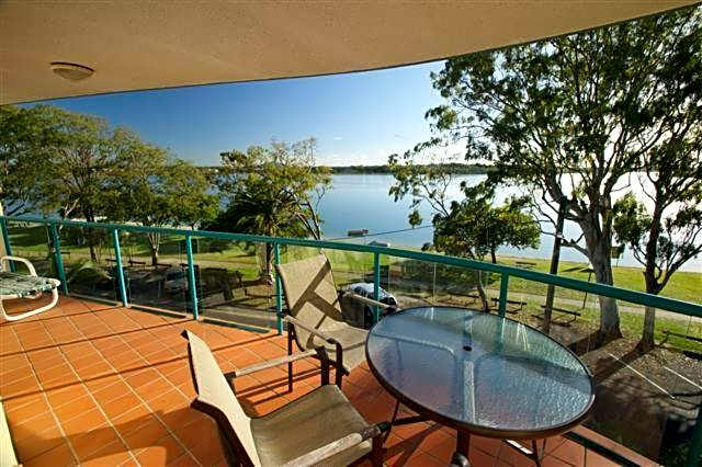 The Esplanade Riverview Holiday Apartments