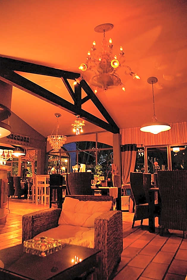 Hotel Les Mazets Des Roches