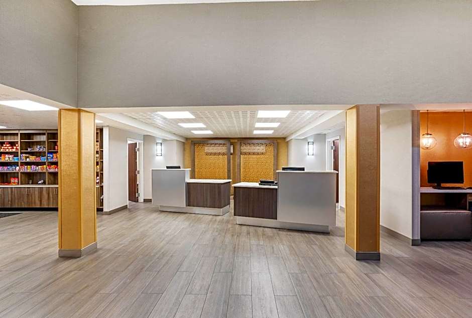 La Quinta Inn & Suites by Wyndham Columbus