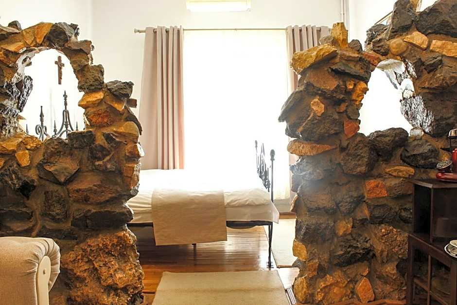 Hunter Prince Castle Hotel