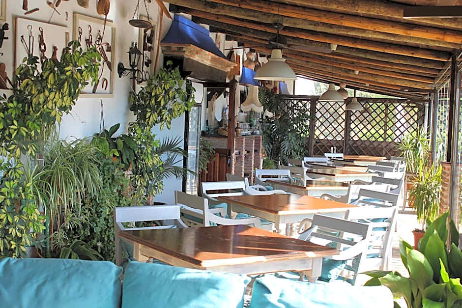 Hotel Rural Los Jarales