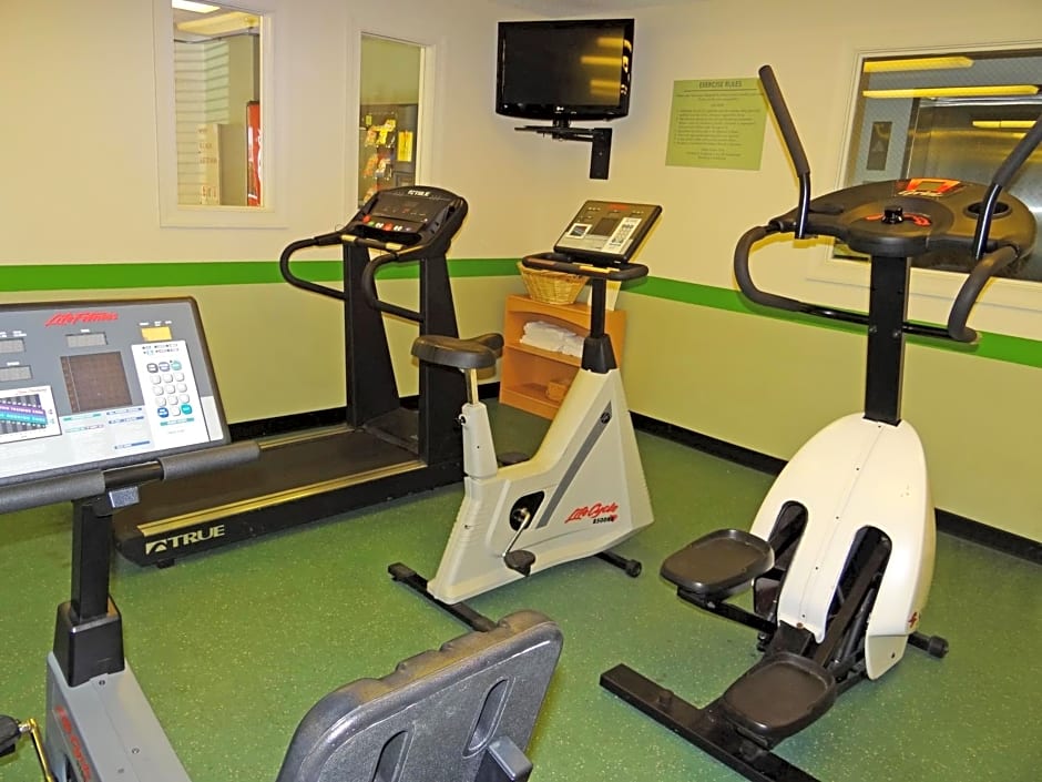 Extended Stay America Select Suites - Raleigh - Cary - Regency Parkway South