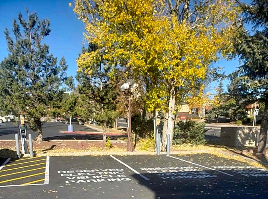 GreenTree Inn Flagstaff