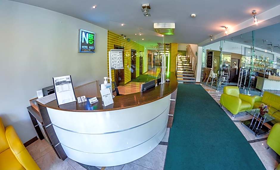 Hotel Neo