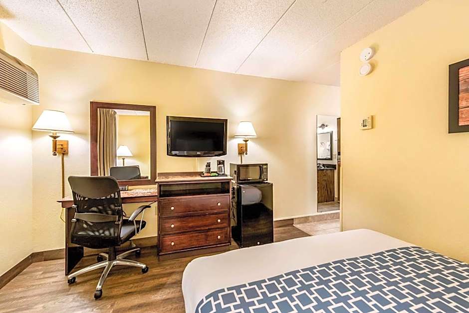 Econo Lodge Rochester