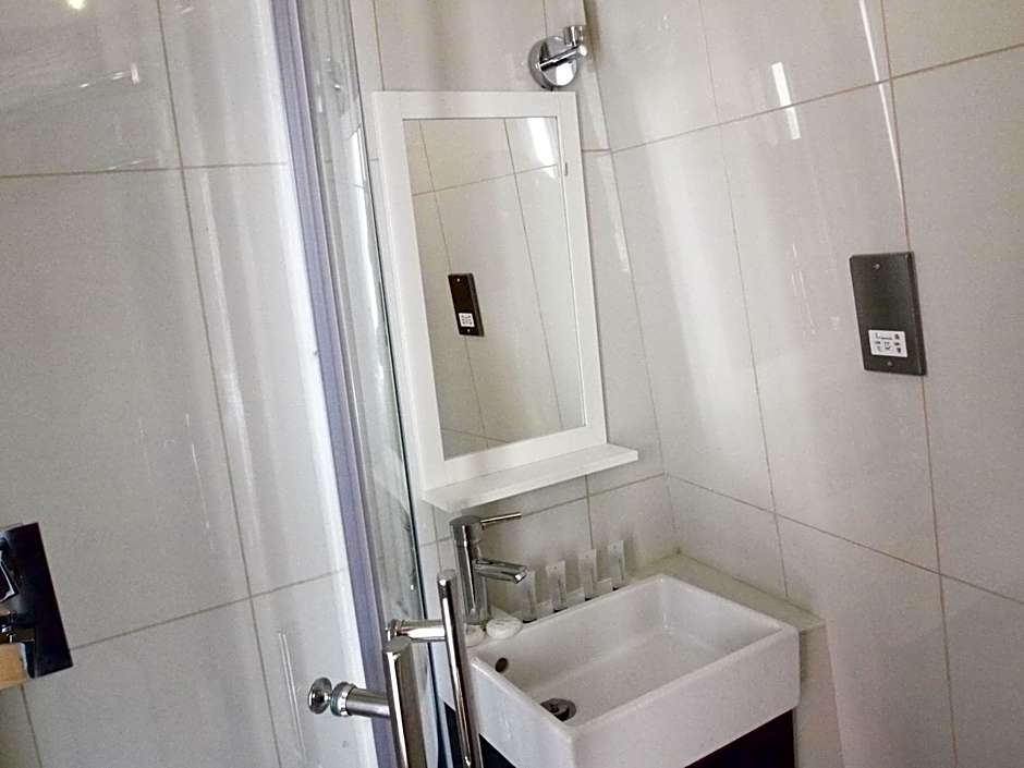 Earls Court Garden Hotel