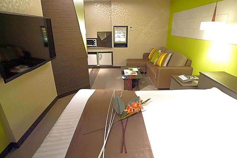 Hotel GOLF Nirasaki (Adult Only)