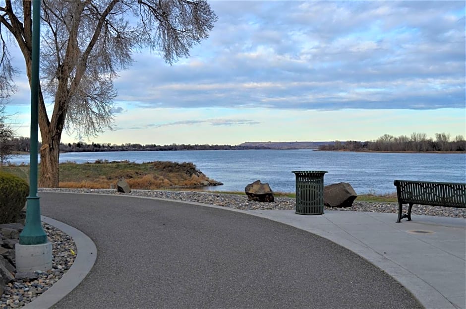 Richland Riverfront Hotel, Ascend Hotel Collection