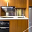 Youyou international apartment (Guangzhou Haizhu Plaza subway station private finance store)