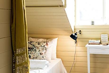 Standard Twin Room with Sea View