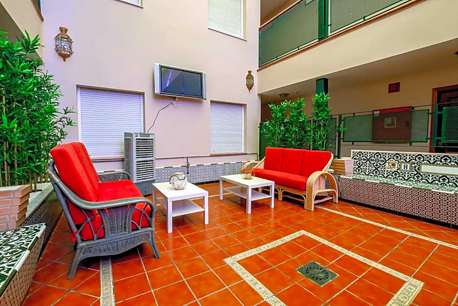 Hotel H28 Camas