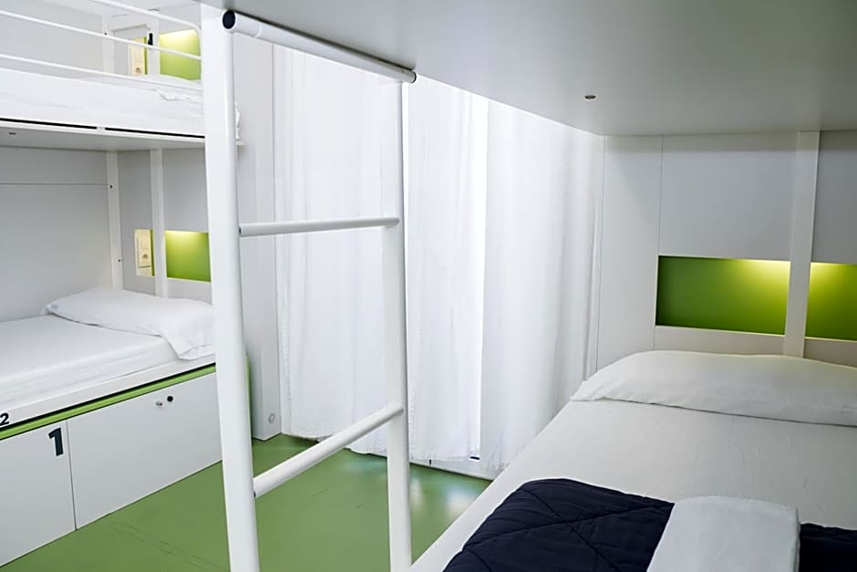 Sant Jordi Hostels Gracia