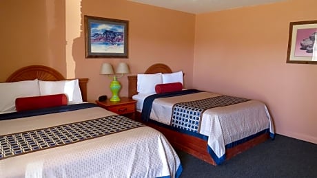 Queen Room with Two Queen Beds - Non-Smoking