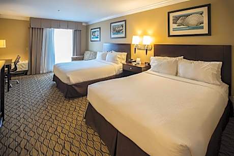 Queen Room with Two Queen Beds - Non-Smoking