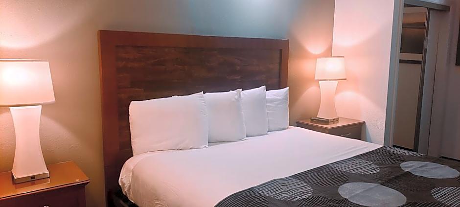 Oceanside Inn & Suites, a Days Inn by Wyndham