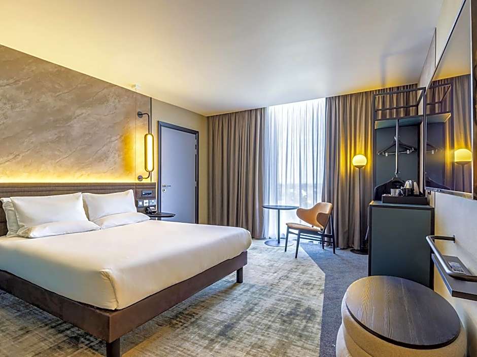 Novotel Liverpool Paddington Village