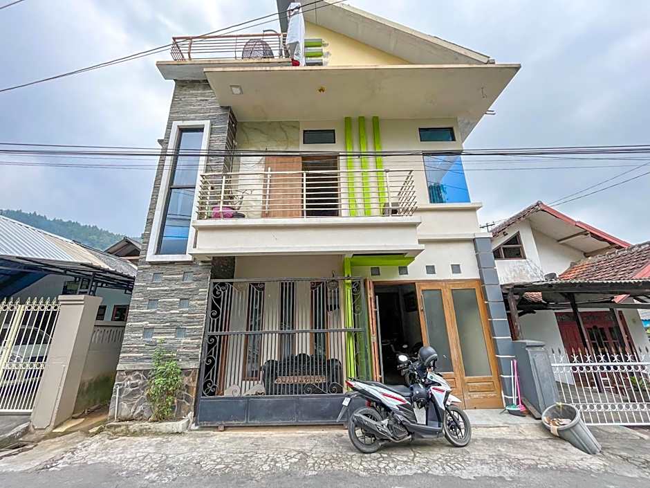 Rumah Bromo RedPartner