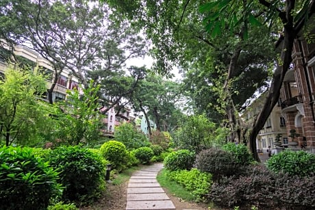 Home Inn (Guangzhou Shangxiajiu Changshou Road Metro Station Hualin Yuqicheng Branch)