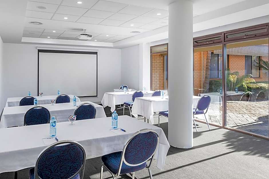 Best Western Plus Garden City Hotel Canberra