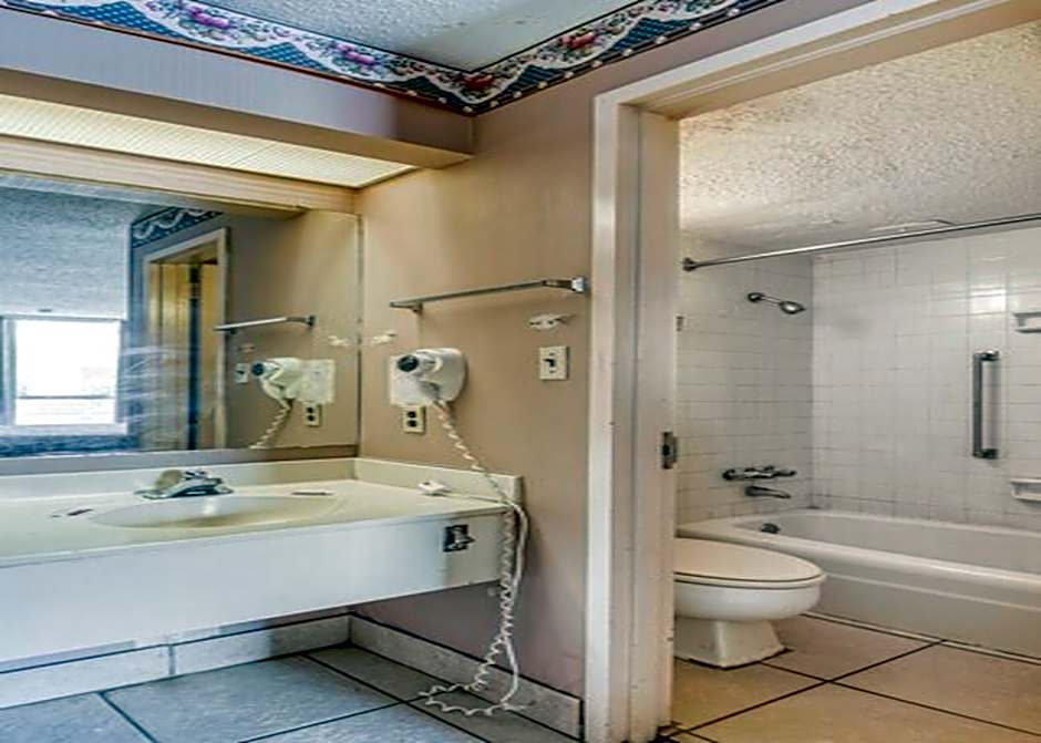 OYO Hotel Jackson North I-55