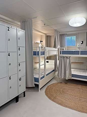Bed in 8-Bed Mixed Dormitory Room