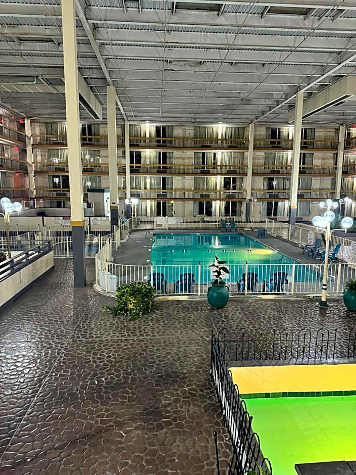 The Lodge Hotel and Banquets