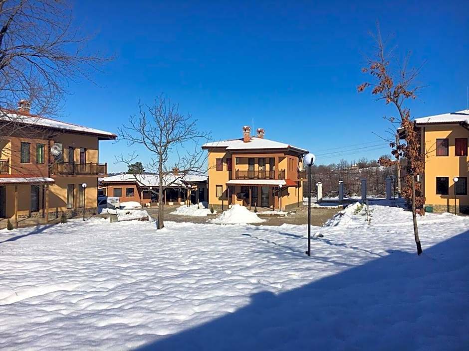 Комплекс Тянкови къщи