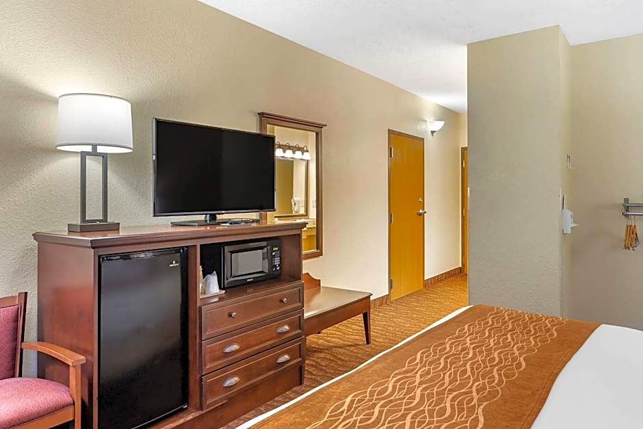 Comfort Inn & Suites Branson Meadows