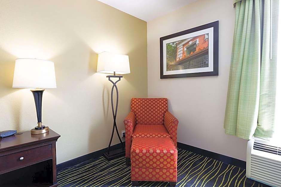 Hampton Inn By Hilton Columbia I-26/Harbison Blvd.