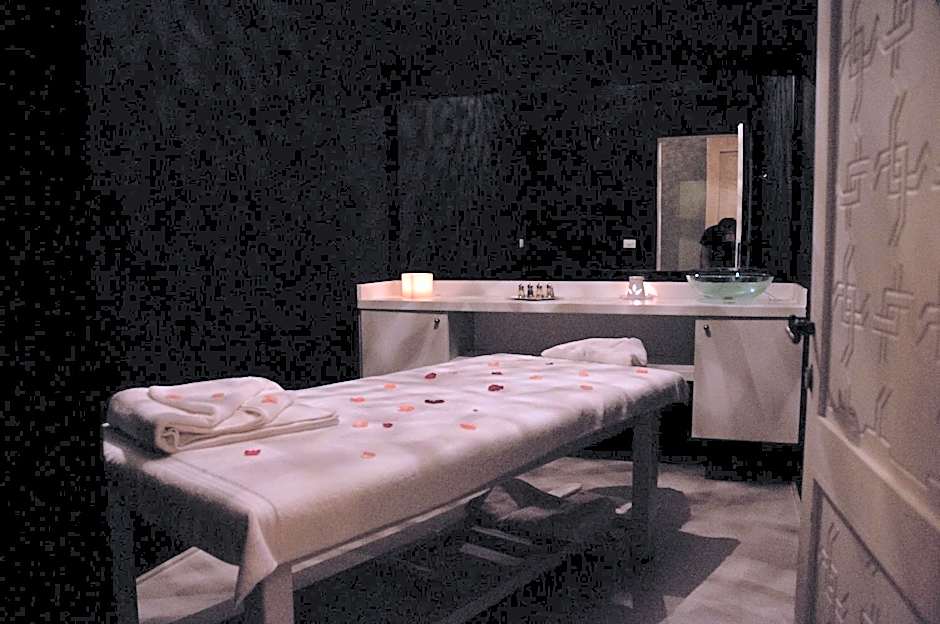 Riad Nashira & Spa