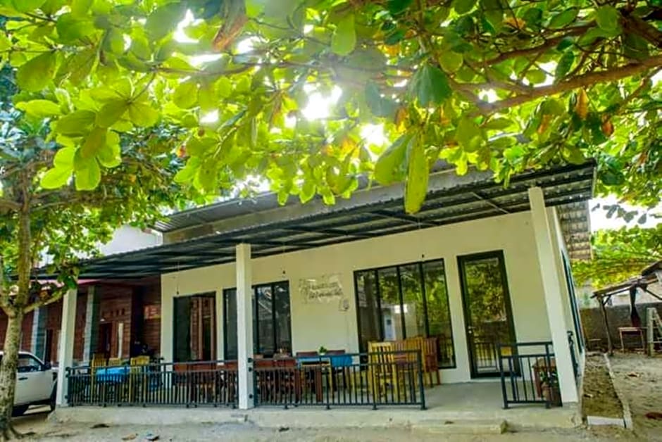 Sawarna Little Hula Hula by ZUZU