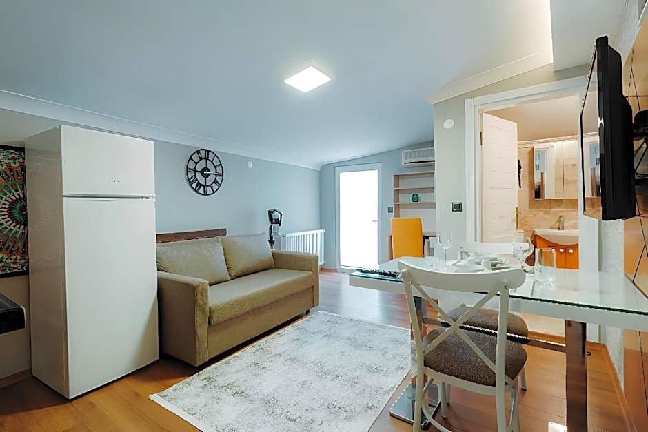 Umut Apartments