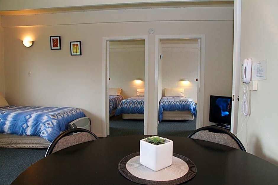 Photo 1 of 10 of 2 Bedroom Apartment