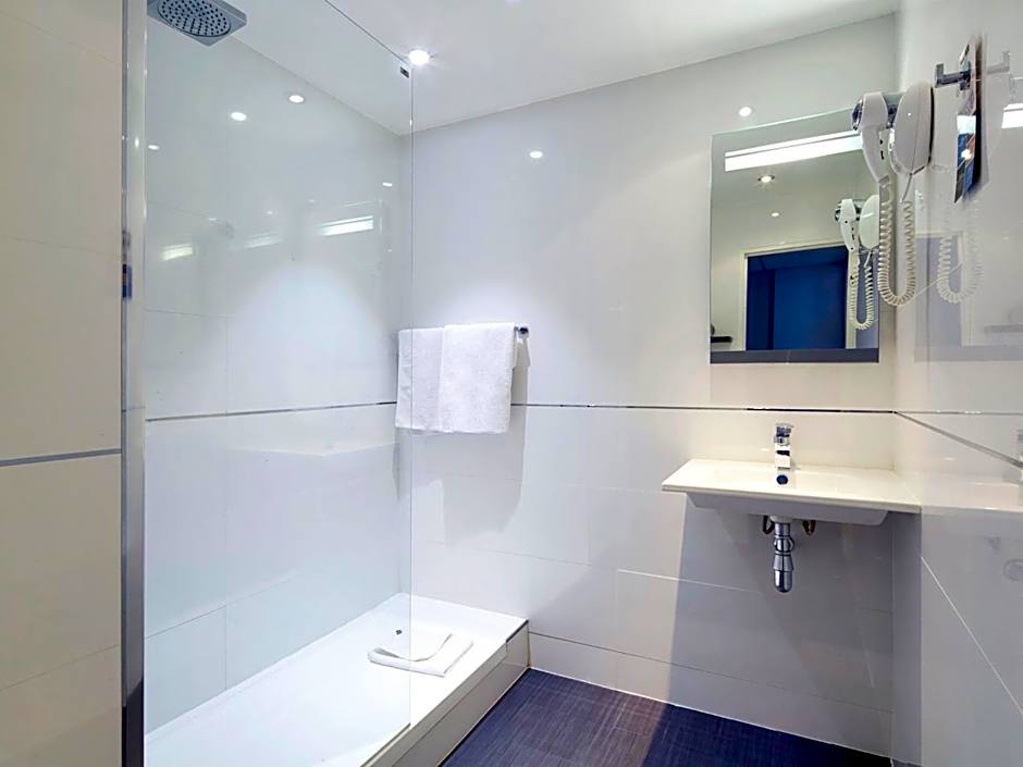 Kyriad Bezons - La Defense