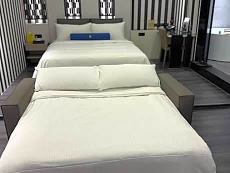 Quadruple Room with Bath