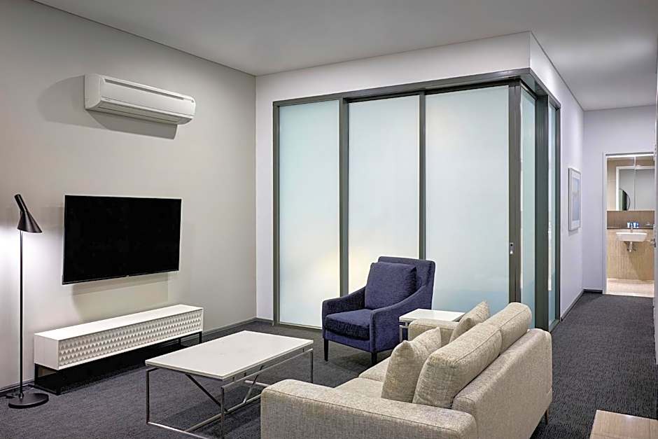 Meriton Suites Campbell Street, Sydney